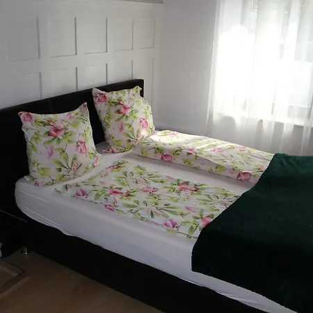 Maria! Respektvoller Umgang